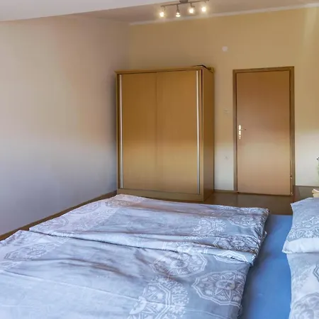 Awesome Apartment In Pula With 2 Bedrooms And Wifi Апартаменты